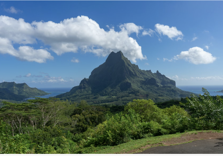 best hikes in moorea